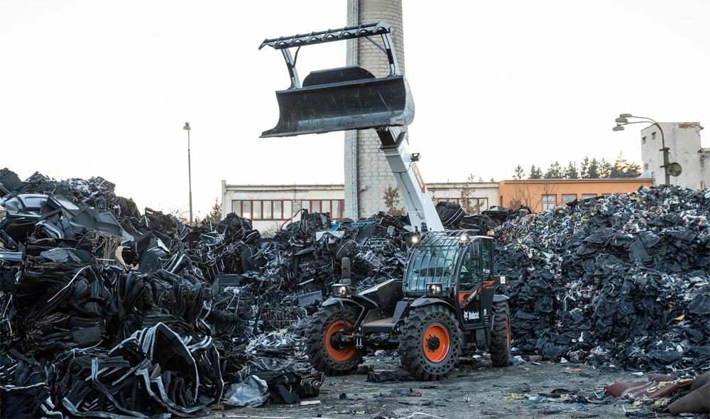 Bobcat przedstawia ładowarki Waste Expert serii R