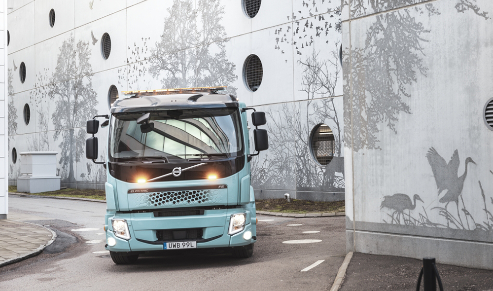 Volvo zwiększa zasięg elektryków