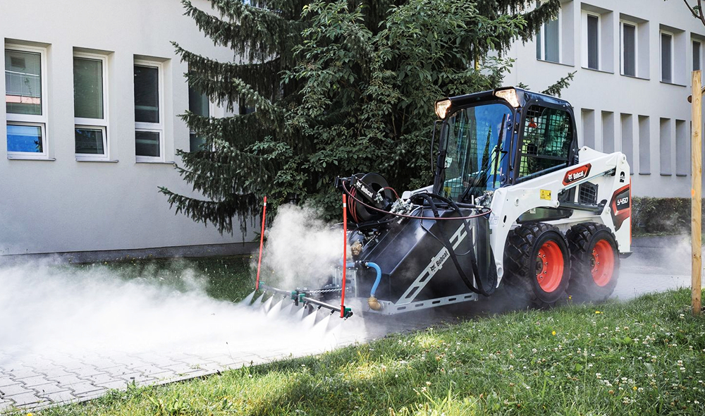 Porządki ze sprzętem Bobcat